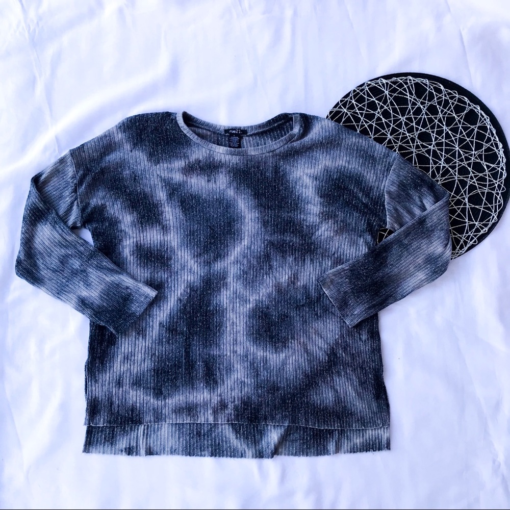 Rue 21 Tye-Dyed Print Sweater | Pre-Owned
